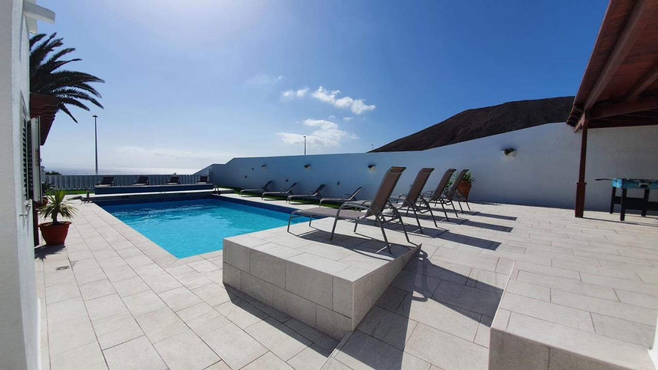 Stunning Sea View Villa With 6 Bedrooms & Heated Pool - Villa Renaissance Playa Blanca (Lanzarote) Exterior foto