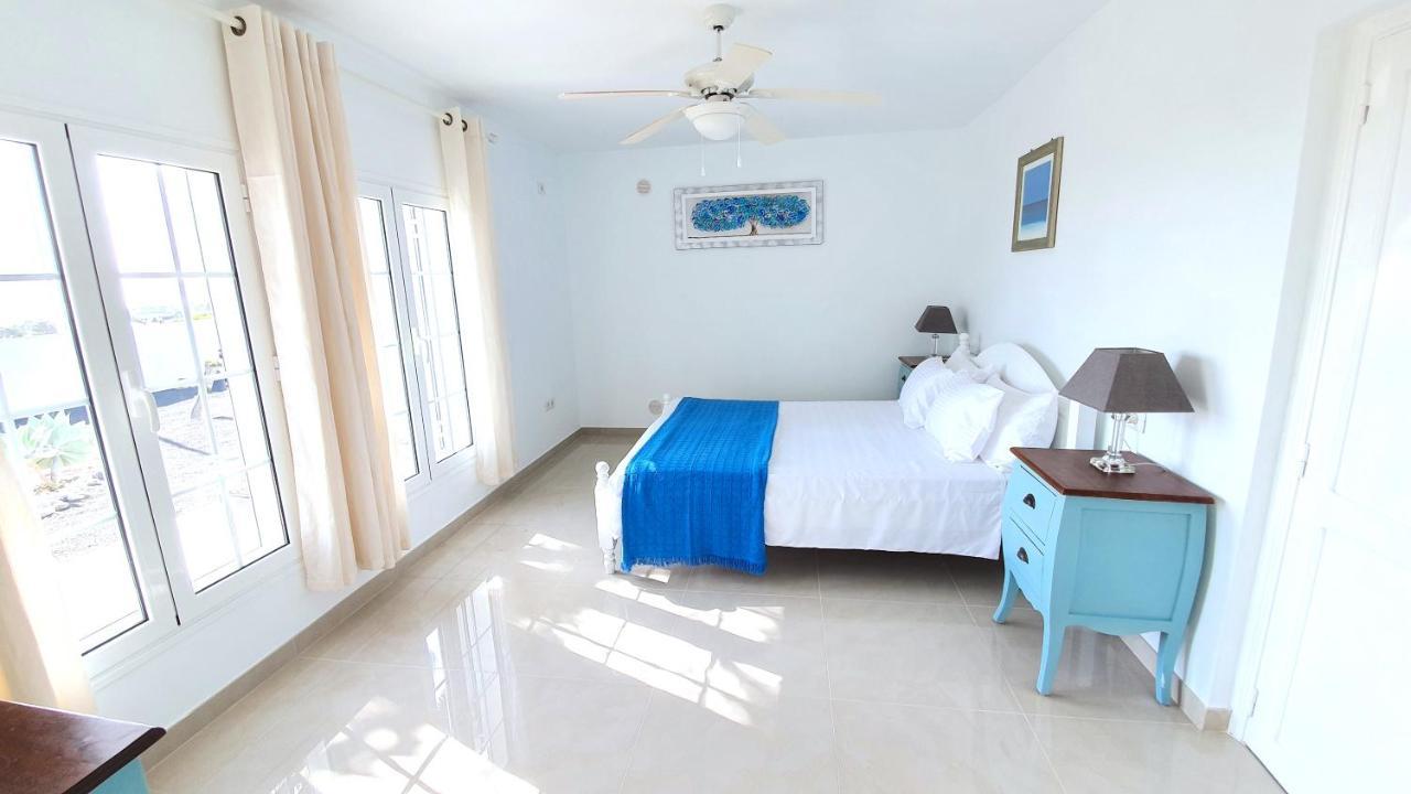 Stunning Sea View Villa With 6 Bedrooms & Heated Pool - Villa Renaissance Playa Blanca (Lanzarote) Exterior foto