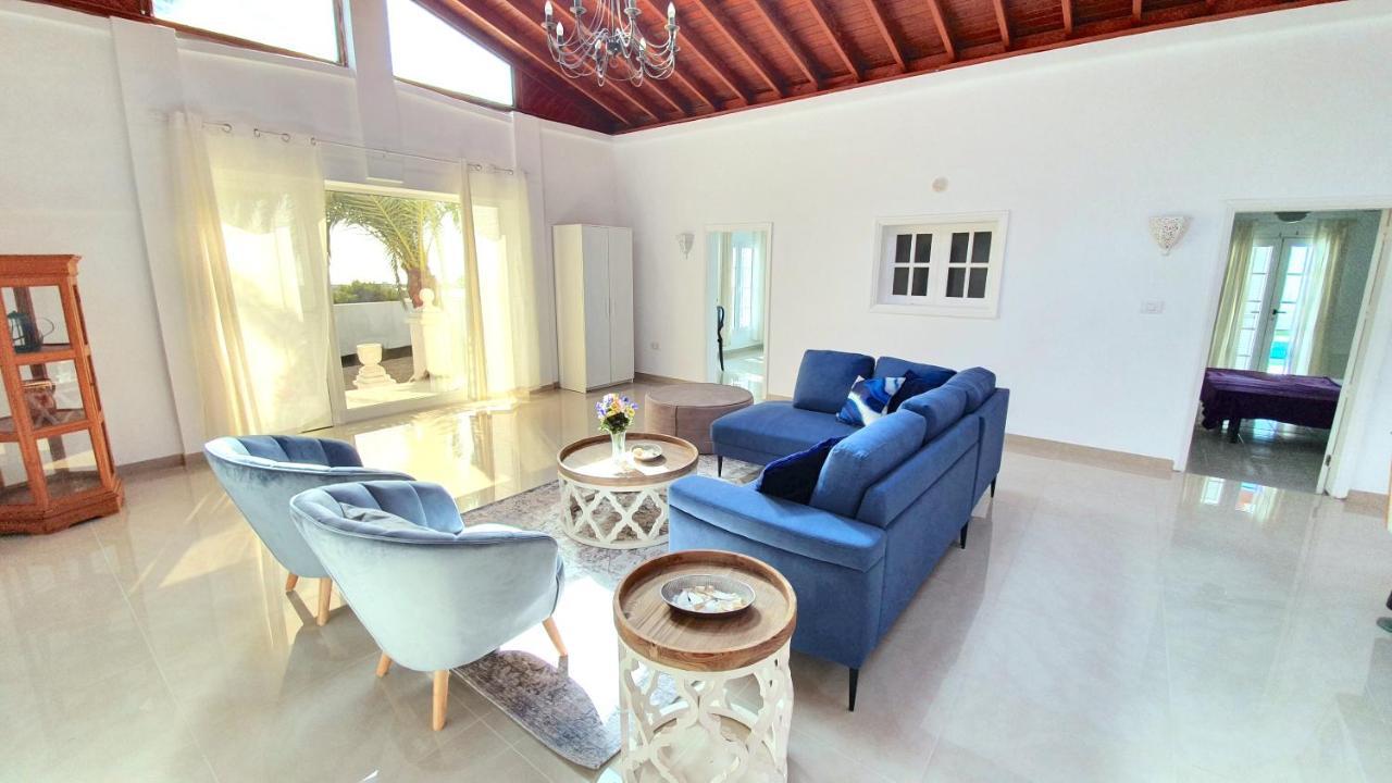 Stunning Sea View Villa With 6 Bedrooms & Heated Pool - Villa Renaissance Playa Blanca (Lanzarote) Exterior foto